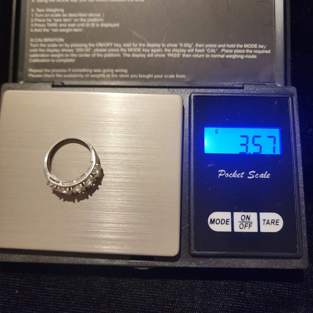 10K white gold 5 CZ stone ring (A114) - Picture 6 of 6